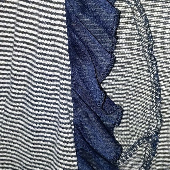 Guinevere Anthropologie Ruffle Trim Striped Cardigan Sweater S - Picture 3 of 7